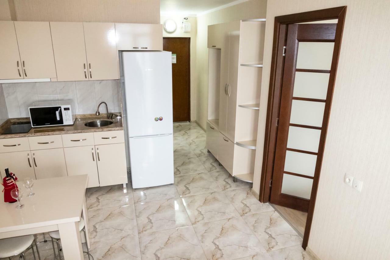 Batumi Orbi Residence Lux Esterno foto